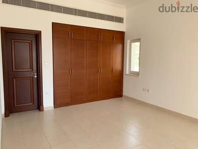 Luxury 2-Bedroom Townhouse Apartment for Rent in Muscat hills, Muscat