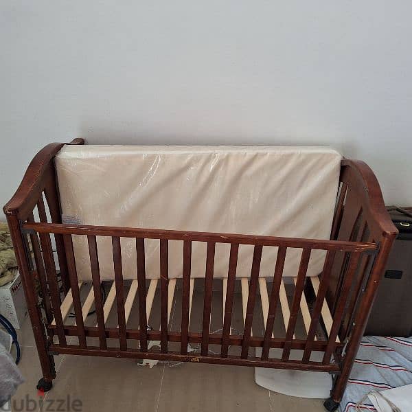 Kids Woods bed and Mattress 0