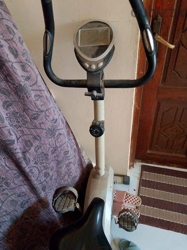 lifetrack streamly exercise bike 0