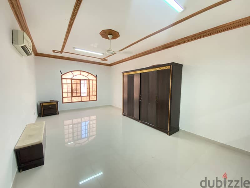 4me23-Amazing 5BHK Villa For Rent in Ansab 7