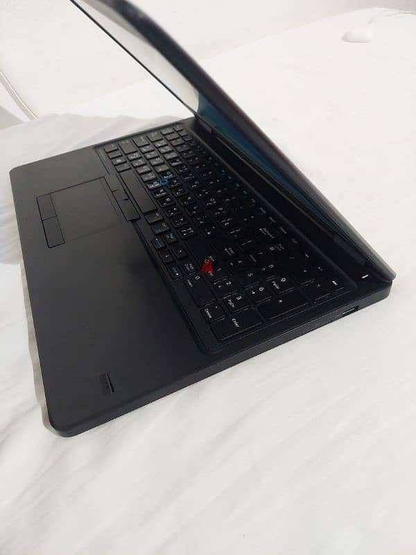 DELL LAPTOP E5550 2