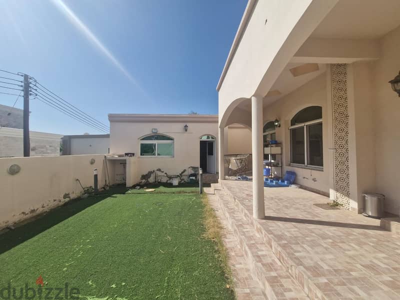 5 BR Great Villa in Azaiba, Close to the Beach 3