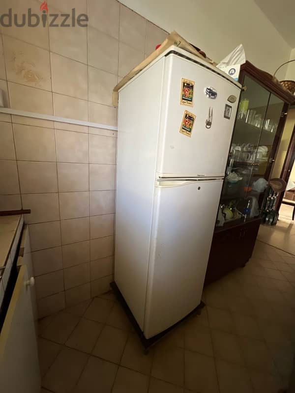 Toshiba Refrigerator - GR-W30UT 4