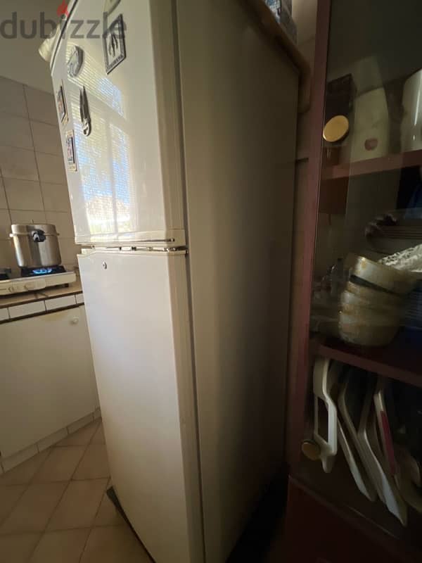 Toshiba Refrigerator - GR-W30UT 5