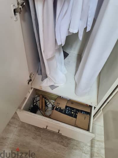 Good condition cupboard