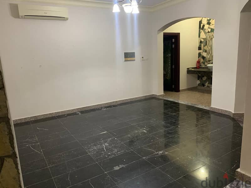 4 bhk very beautiful villa for rent located al maabella 15