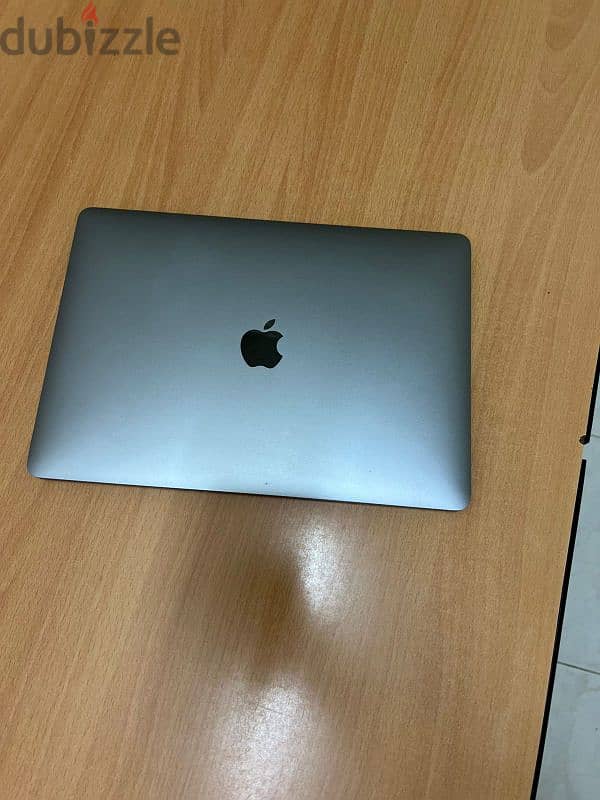 MacBook Pro 2017 16/512 gb tech-bar 1