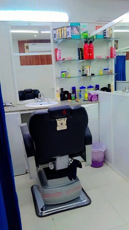 Barber shop for sale in new salalah 4