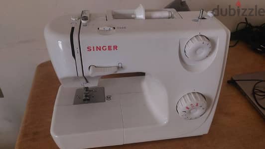 singer sewing machine in good condition rarely used