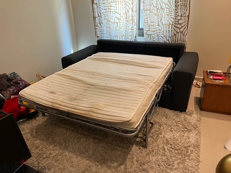 Sofa bed in excellent condition 5