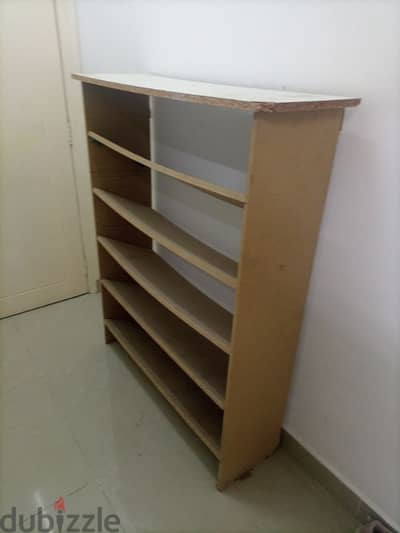 wooden shoe rack good condition