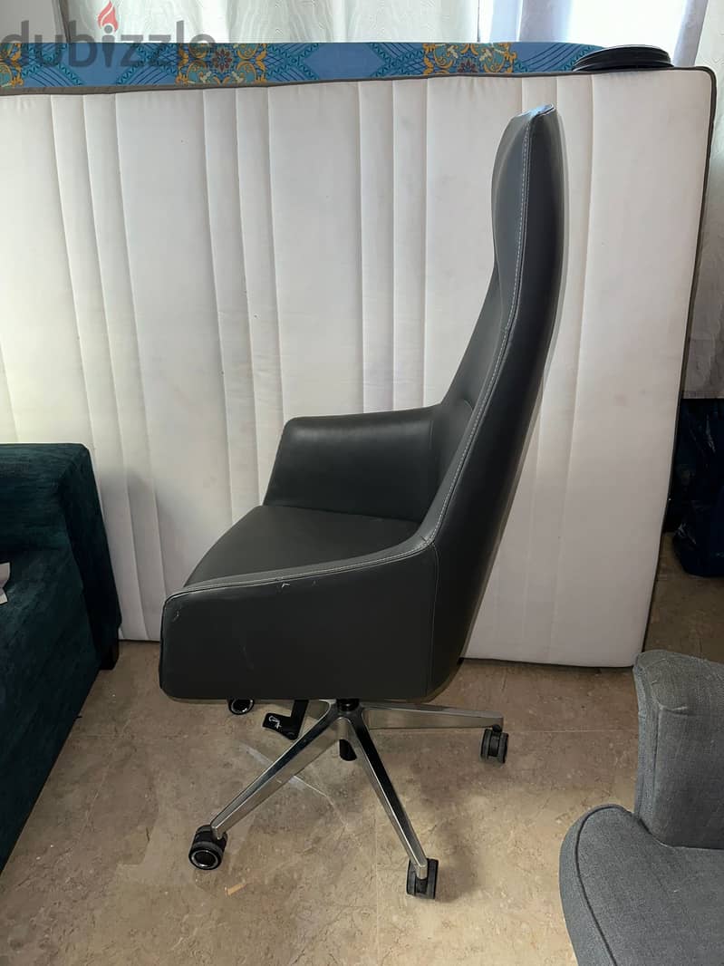 "Grey Office Chair - Perfect Condition! Only 20 OMR" 3