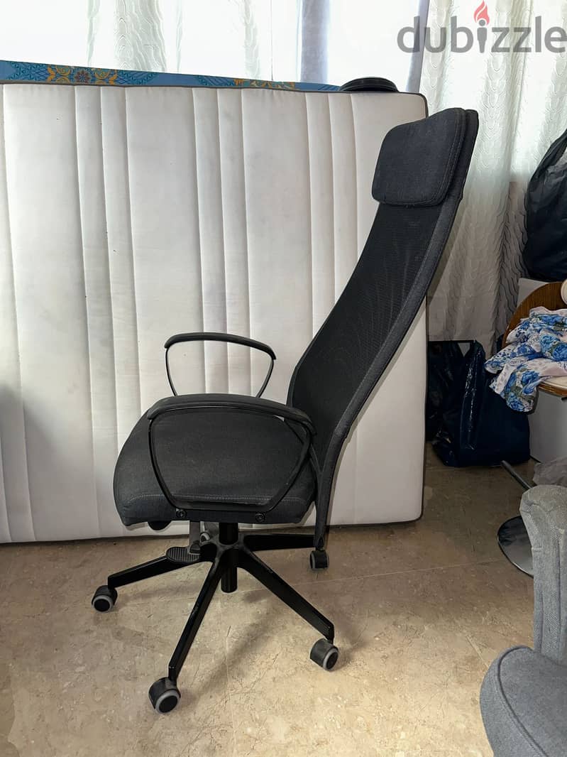 "Grey Office Chair - Perfect Condition! Only 15 OMR 3