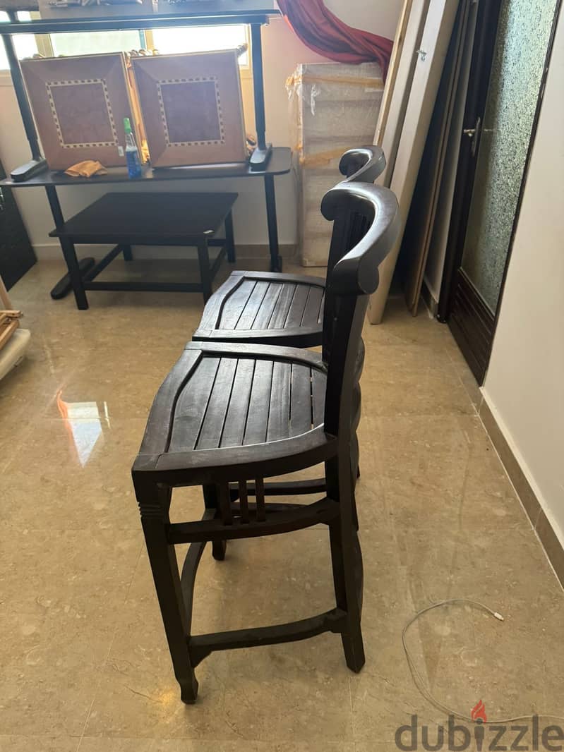 "Set of 2 Black Kitchen Chairs - Great Condition! Only OMR 17!" 1