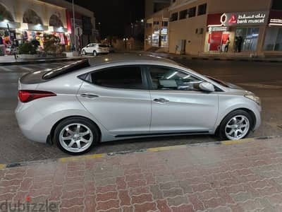 Hyundai Elantra 2013