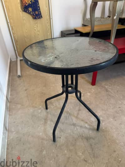 "Small Glass Garden Table - Great Condition! Only OMR 10!"