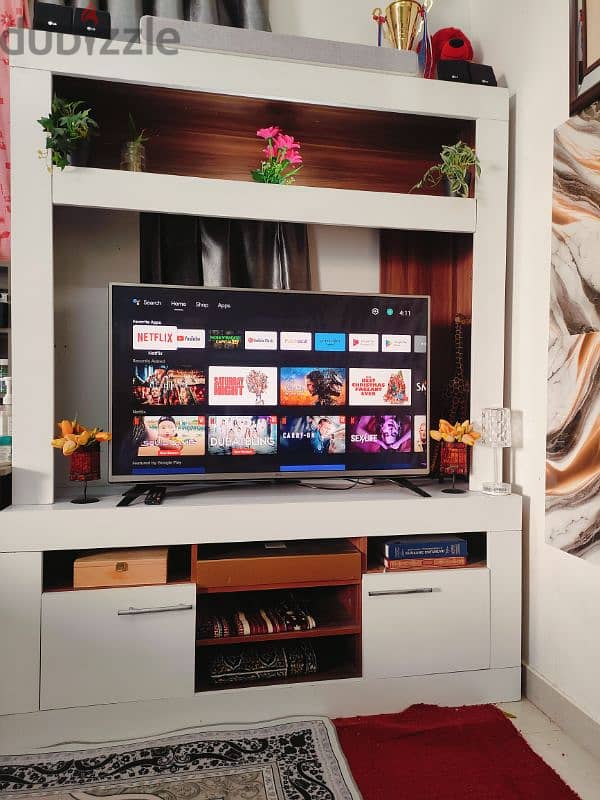 LG tv with Stand 3