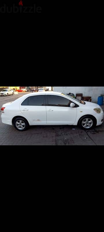 car for rent Toyota yaras 2012 model. 8