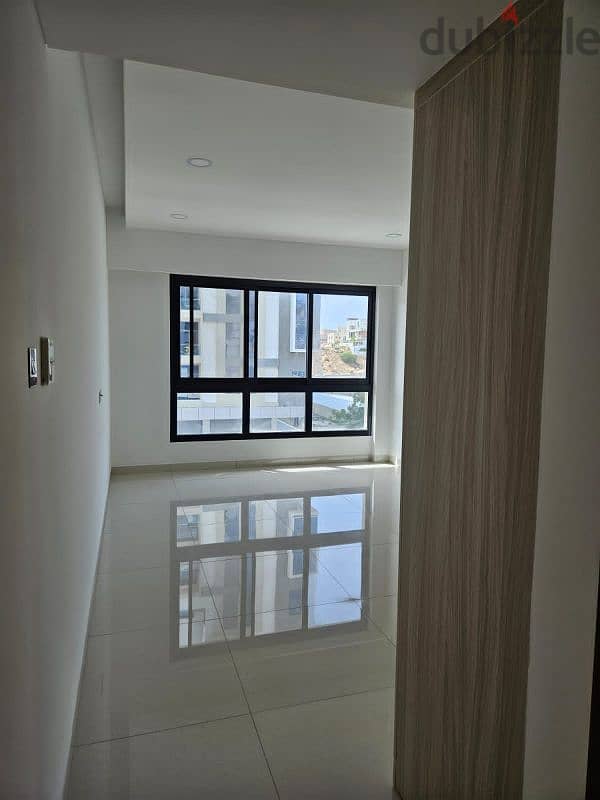 one bedroom apartment for rent in MSQ 4