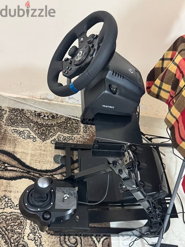 Logitech G923 Brand New with steering stand 2