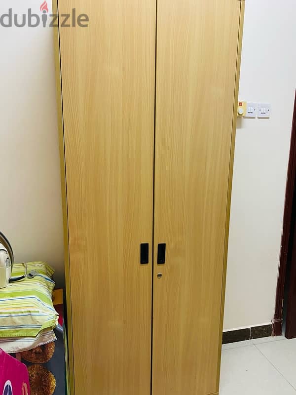 KING SIZE BED & 2 DOOR CUPBOARD & SIDE TABLE 2