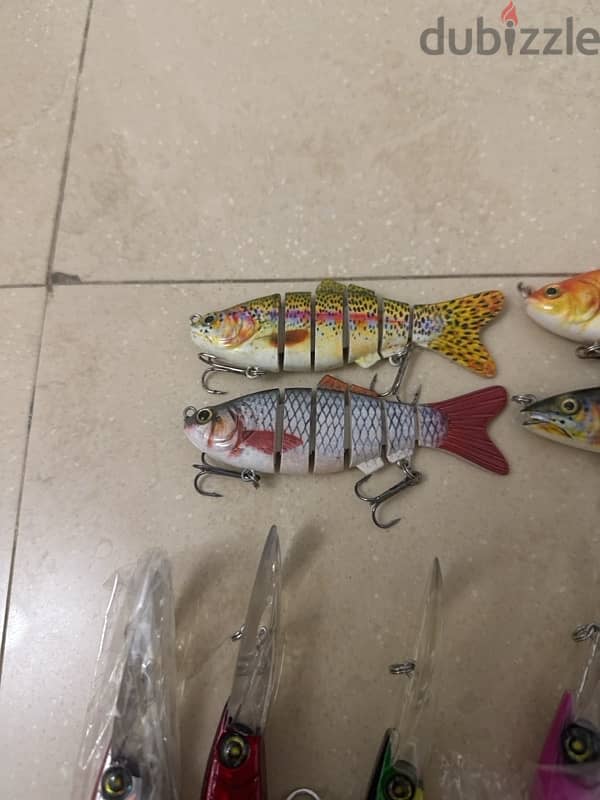 طعم الصيد للبيع fishing lure and box 2