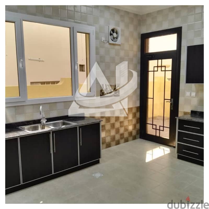 ADV141** AL SEEB Sour Al Hadeed 3BHK + MAID'S villa for rent 5