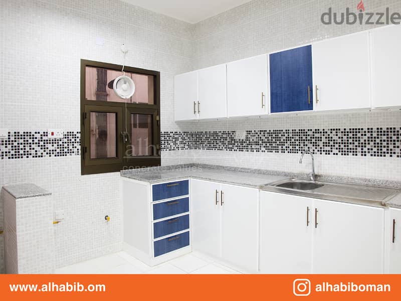 3BR Apartment at Ruwi MBD - Al Suleyf 4