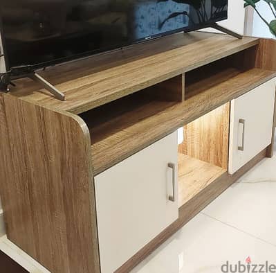 tv table/ طاولة تلفاز