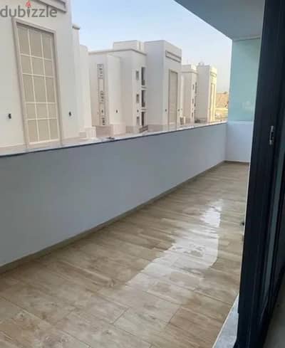 شقة غرفتين للبيع في الغولف تاور مسقط هيلز2BHK apartement for sales