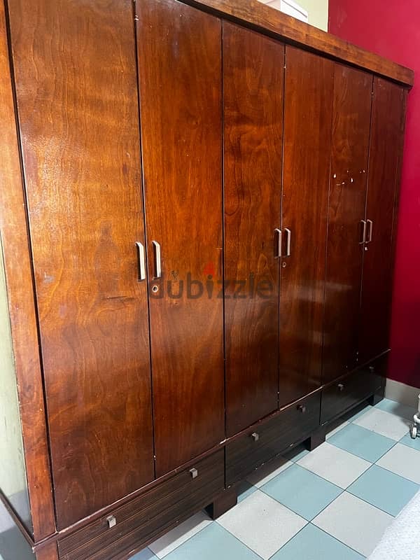 Original wood - Super king size bed and 6 Door cupboard 7