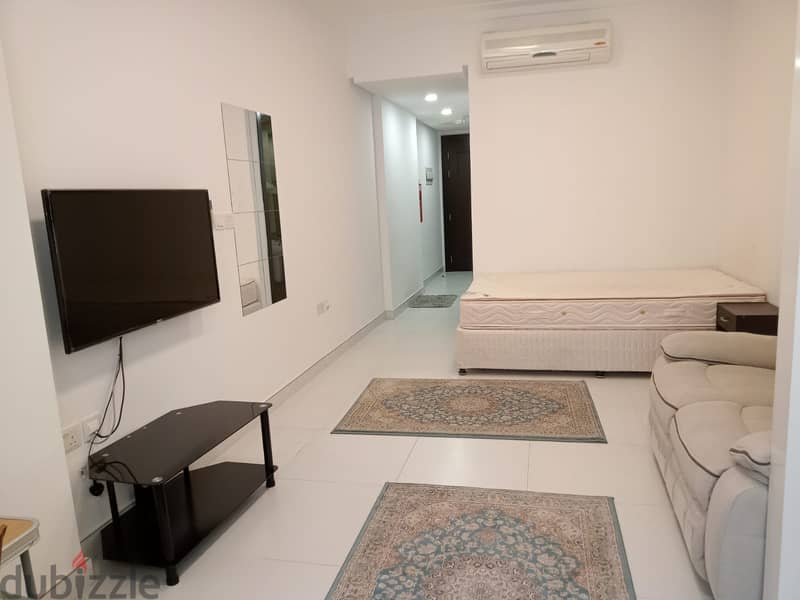 1 studio room for rent in Al Rimal Building, furnished 10