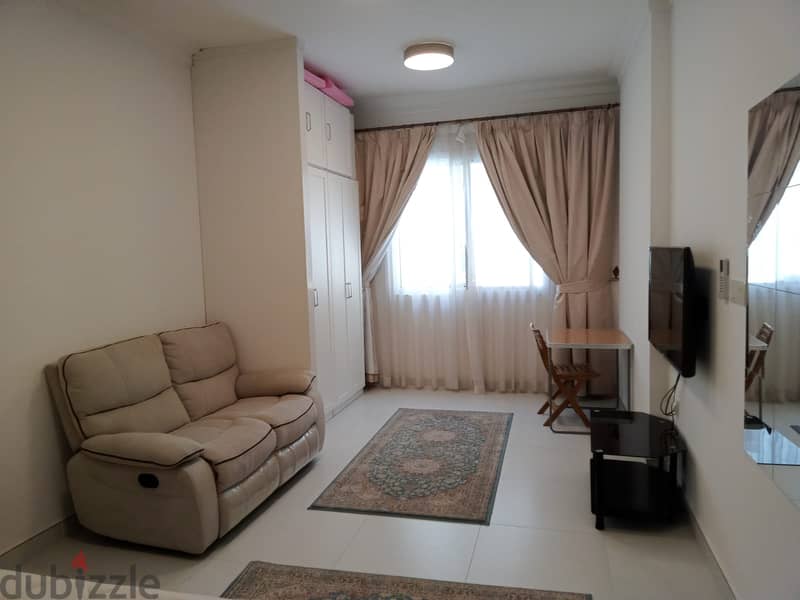 1 studio room for rent in Al Rimal Building, furnished 18