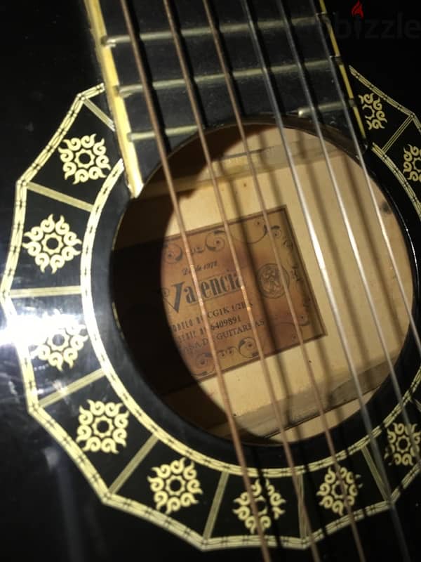 guitar in good condition urgent sale 2