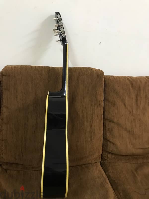 guitar in good condition urgent sale 3