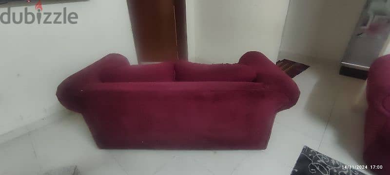 Sale: 2+3 Seater Sofa Set with Center Table (Storage) 4