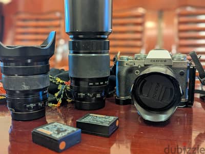 Fuji XT3 with 3 lenses, sparingly used, in very good condition