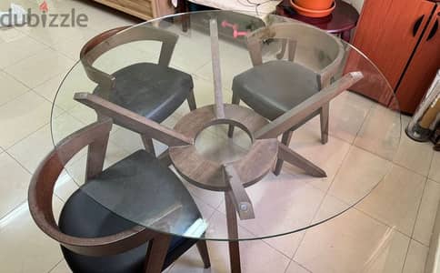 glass Dinning table(pan emirates)