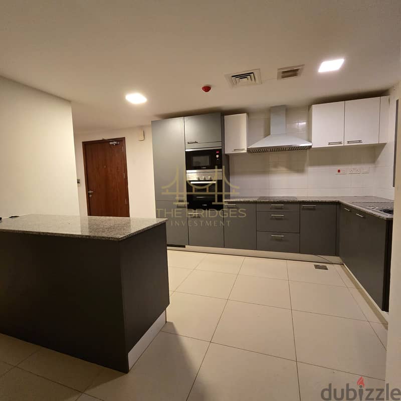 Luxurious 2 BR Apartment in Muscat Hills 6