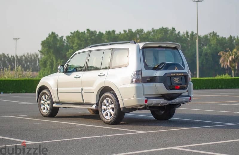 Mitsubishi Pajero For Rent 4X4 Latest Model 2