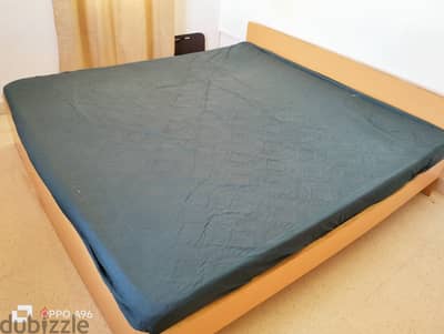 King size bed for sale