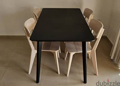 Dining table & chairs