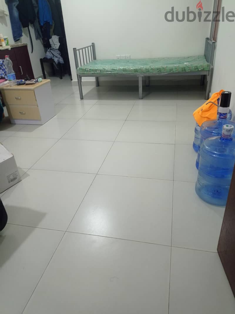 Bed space (shering room available) 2