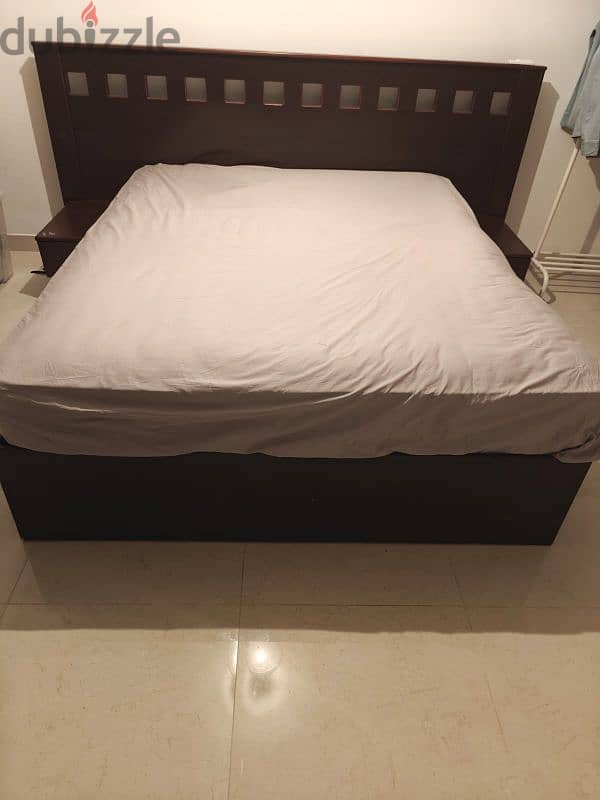 Custom made Bed set Queen size 0