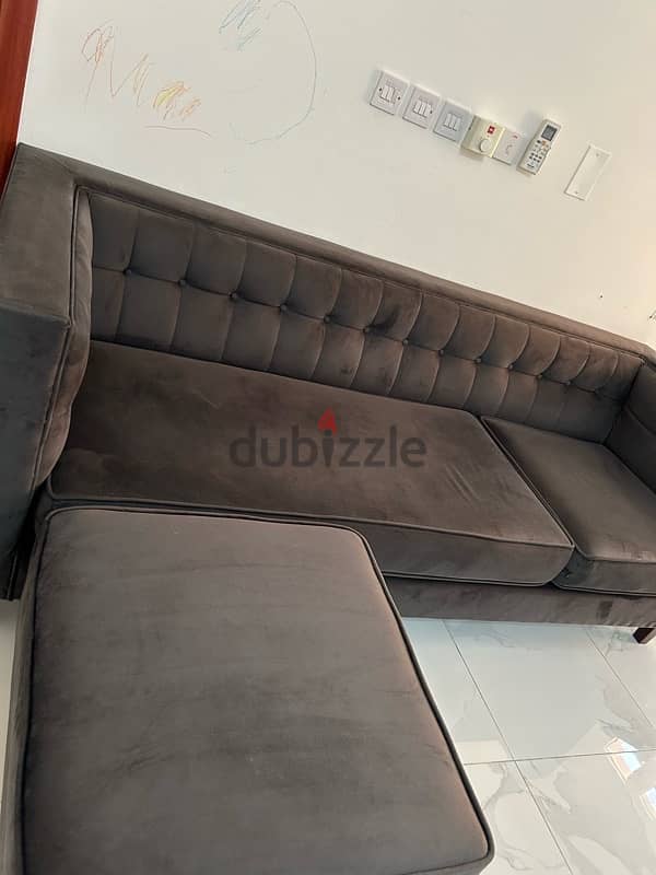 Sofa for immediate sale in Wadi Kabir 0