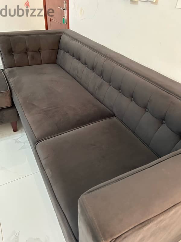 Sofa for immediate sale in Wadi Kabir 1