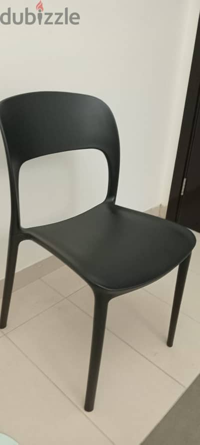 New  the total 12 chairs