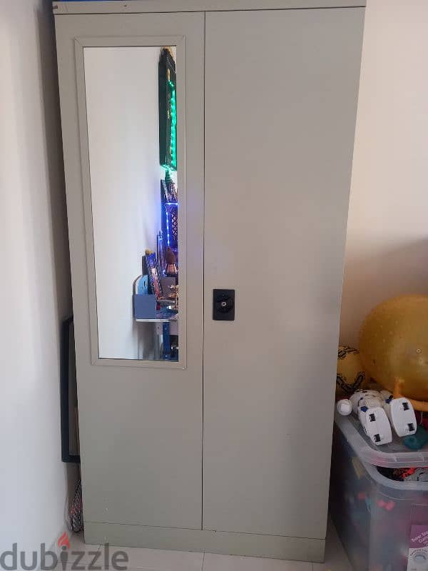 steel cupboard 0