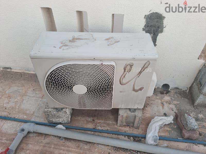 للبيع مكيف توشيبا مستعمل  / For sale: Used Toshiba air conditioner. 3