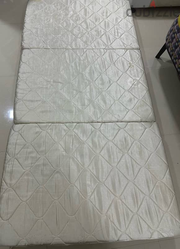 single sized mattresses( 2 Numbers) @ OMR 6. Plz message no calls. 1